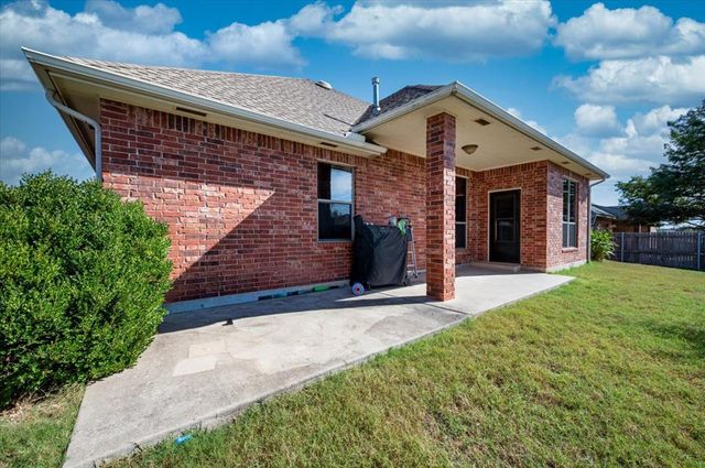 3833 DOVE Avenue, Harrah, OK 73045