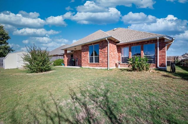 3833 DOVE Avenue, Harrah, OK 73045
