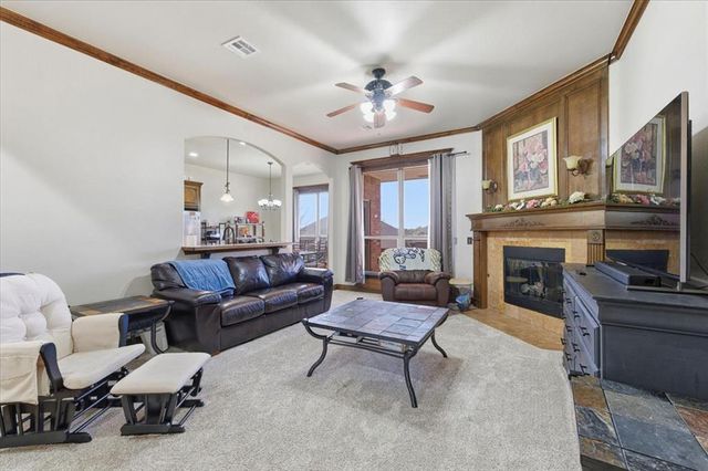 3833 DOVE Avenue, Harrah, OK 73045