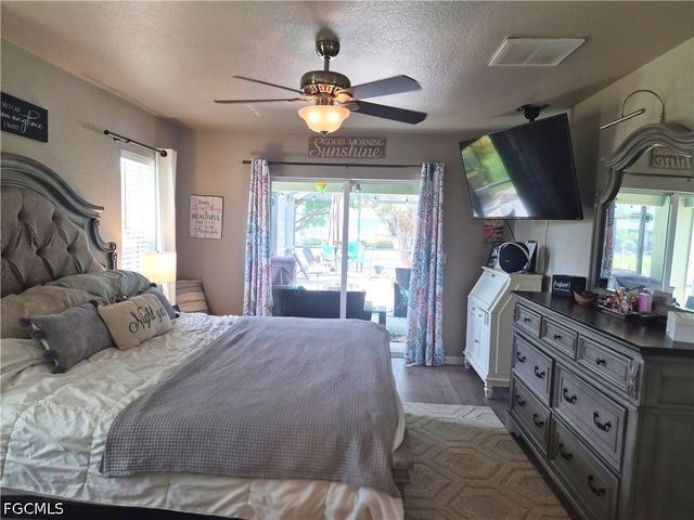 1305 SW 24th ST, Cape Coral, FL 33991