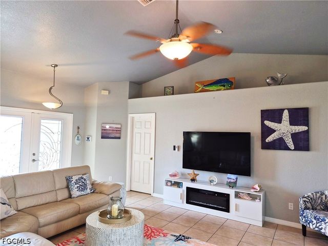 1305 SW 24th ST, Cape Coral, FL 33991