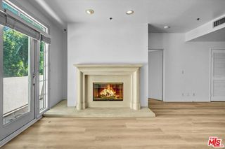 2222 BEACHWOOD Drive 302, Los Angeles, CA 90068