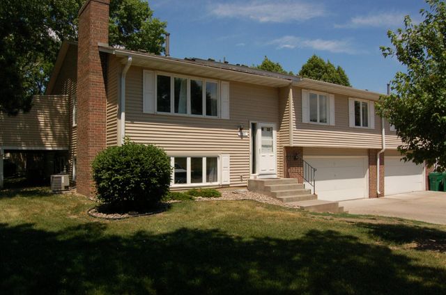 1693 Covington Lane, Eagan, MN 55122