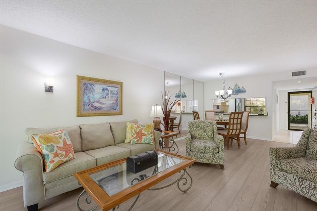 4759 WINSLOW BEACON 21, Sarasota, FL 34235