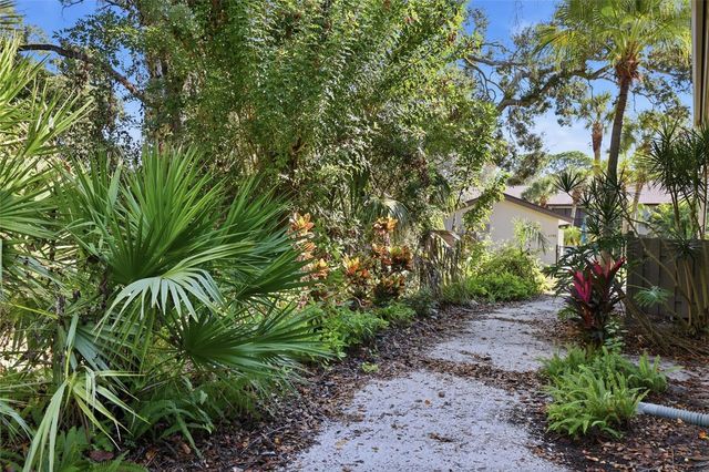 4759 WINSLOW BEACON 21, Sarasota, FL 34235