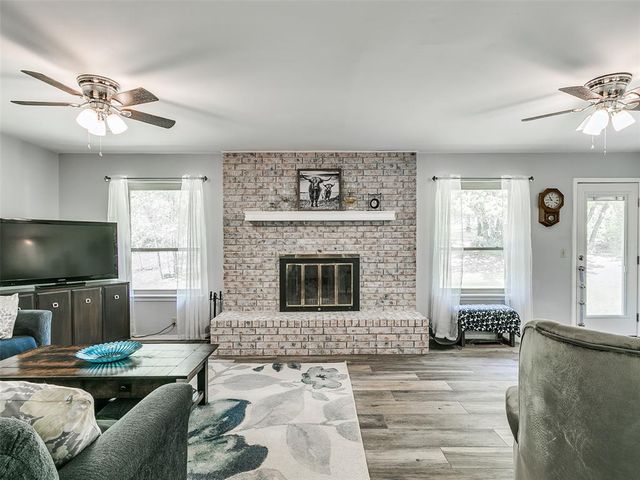 14587 S Sooner Road, Edmond, OK 73034