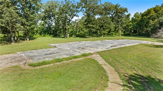15273 Russell Road, Siloam Springs, AR 72761