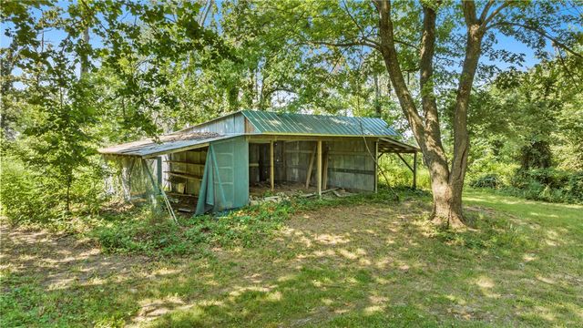 15273 Russell Road, Siloam Springs, AR 72761