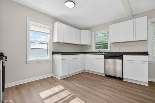 16218 Telfair Avenue, Cleveland, OH 44128