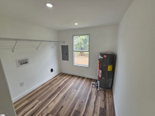 217 Angells Drive, Woodruff, SC 29388
