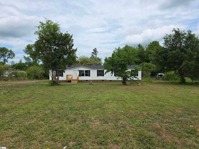 217 Angells Drive, Woodruff, SC 29388