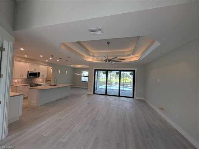 155 Aviation PKWY, Cape Coral, FL 33904