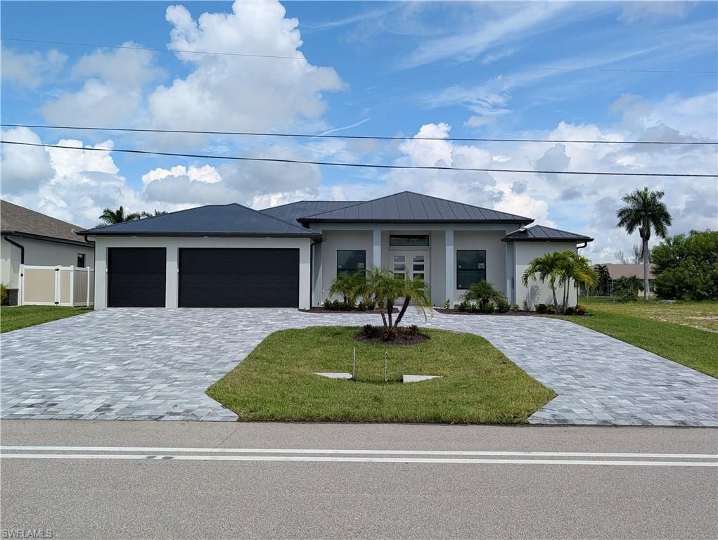 155 Aviation PKWY, Cape Coral, FL 33904