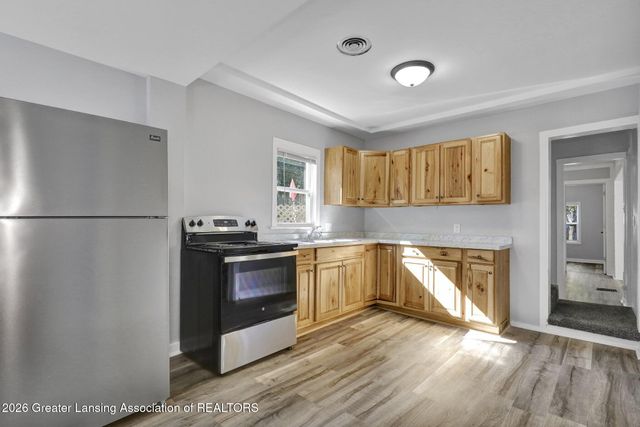 211 W Barnes Avenue, Lansing, MI 48910