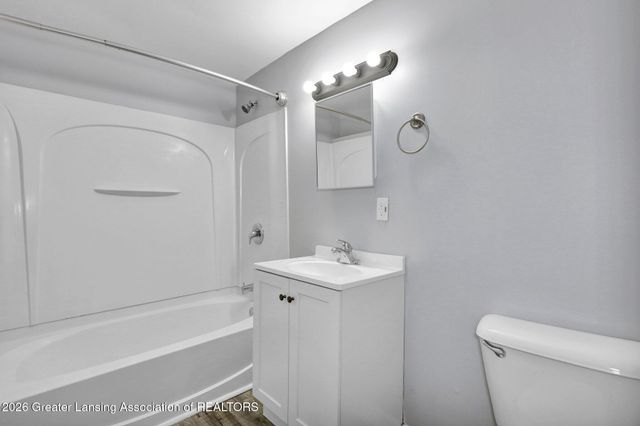 211 W Barnes Avenue, Lansing, MI 48910