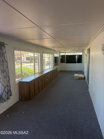 6 W La Pinon, Green Valley, AZ 85614