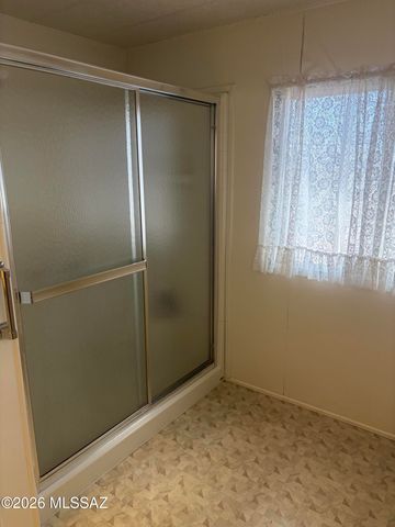 6 W La Pinon, Green Valley, AZ 85614