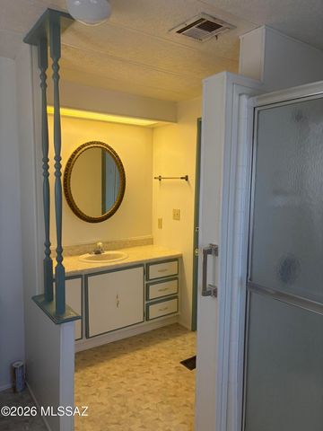 6 W La Pinon, Green Valley, AZ 85614