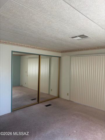 6 W La Pinon, Green Valley, AZ 85614