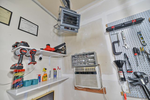 17615 E 3rd Ln, Greenacres, WA 99016