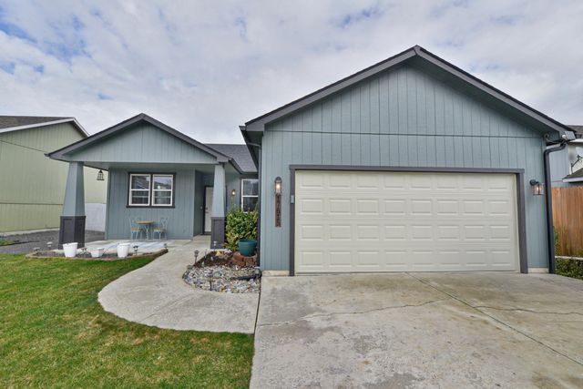 17615 E 3rd Ln, Greenacres, WA 99016
