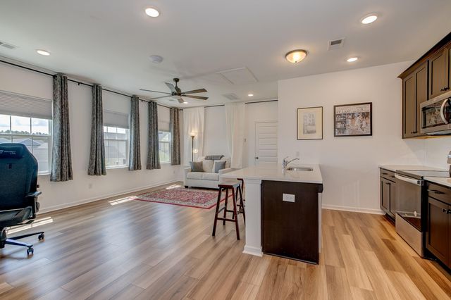 106 Sandy Bend Lane, Summerville, SC 29486