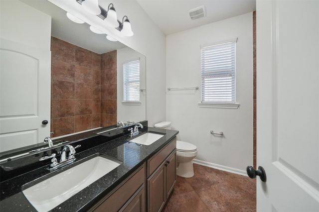 3522 Woods Estates Drive, Conroe, TX 77304