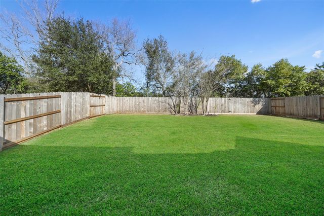 3522 Woods Estates Drive, Conroe, TX 77304