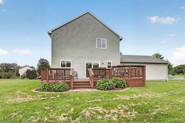 12443 Peabody Drive, Fenton, MI 48430