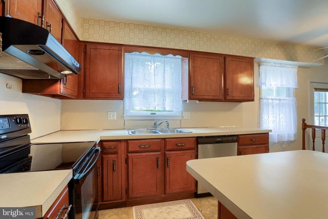 132 SHOLLY DR, Mechanicsburg, PA 17055