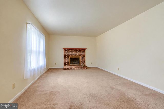 132 SHOLLY DR, Mechanicsburg, PA 17055