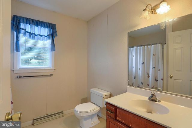 132 SHOLLY DR, Mechanicsburg, PA 17055