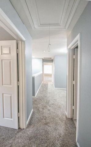 6 Scenic Brook Court, The Woodlands, TX 77382