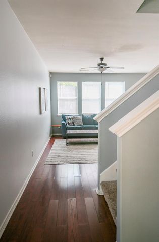 6 Scenic Brook Court, The Woodlands, TX 77382