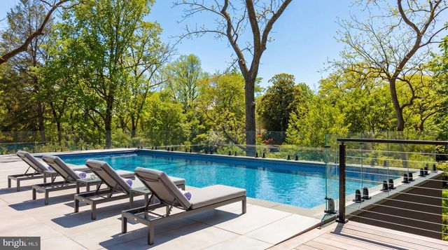 2676 CHAIN BRIDGE RD NW, Washington, DC 20016