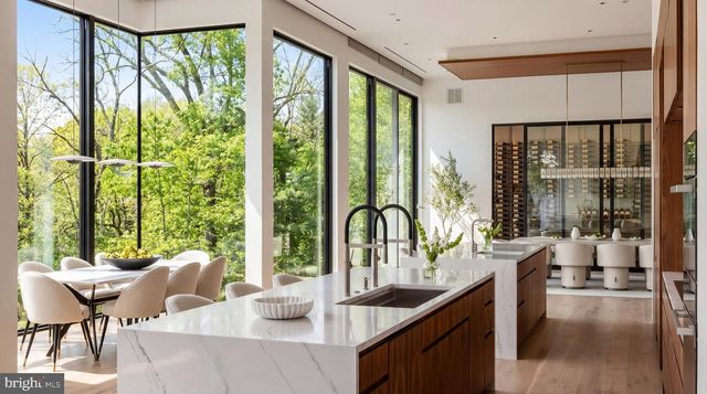 2676 CHAIN BRIDGE RD NW, Washington, DC 20016