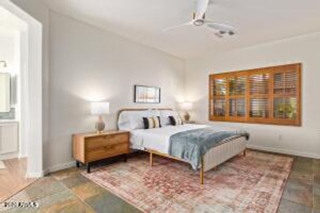 2096 E RIVIERA Drive, Chandler, AZ 85249