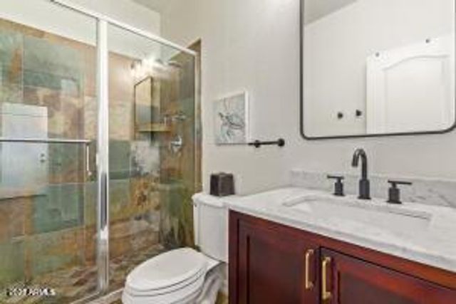 2096 E RIVIERA Drive, Chandler, AZ 85249