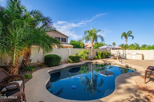 2096 E RIVIERA Drive, Chandler, AZ 85249