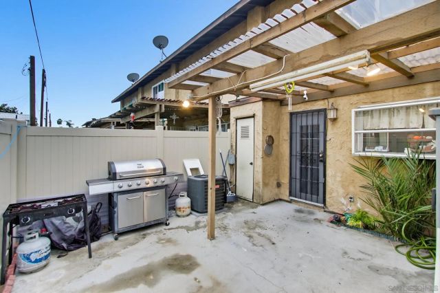 988 E Main St East B, El Cajon, CA 92021