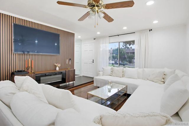 988 E Main St East B, El Cajon, CA 92021