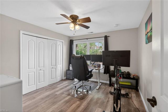 2221 Lesner Cres Apt 101, Virginia Beach, VA 23451