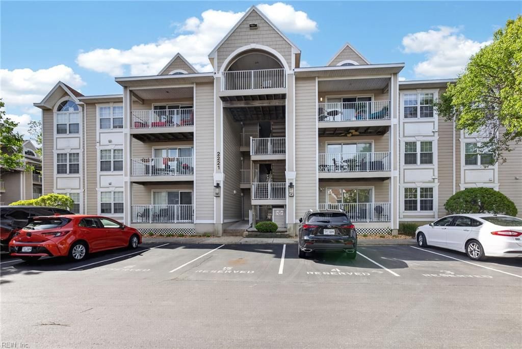 2221 Lesner Cres Apt 101, Virginia Beach, VA 23451