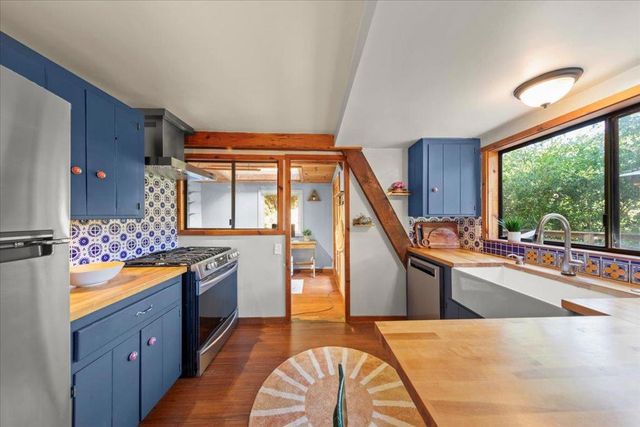 65 Hitchcock, Carmel Valley, CA 93924
