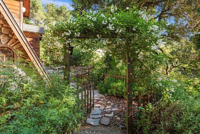65 Hitchcock, Carmel Valley, CA 93924