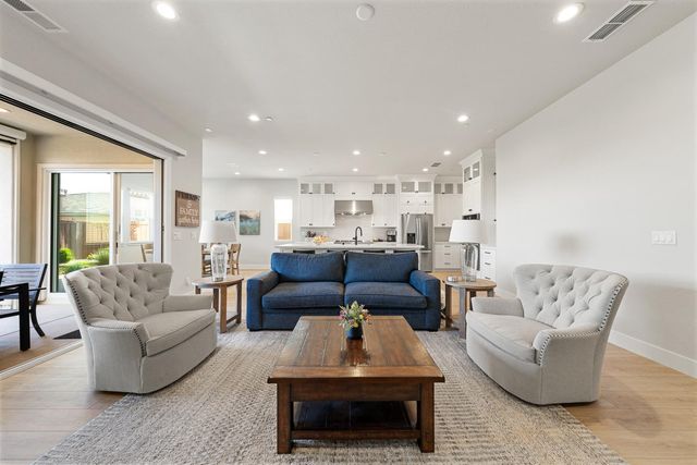 4228 Grey Hawk St, Folsom, CA 95630