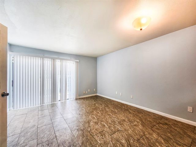 2820 S Bartell Drive 1, Houston, TX 77054
