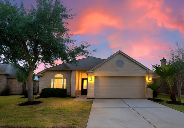 5929 Sutherland Dr, Corpus Christi, TX 78414