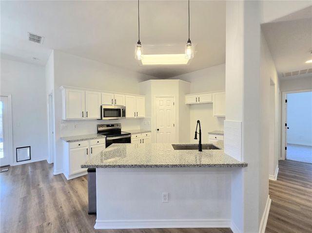 5929 Sutherland Dr, Corpus Christi, TX 78414