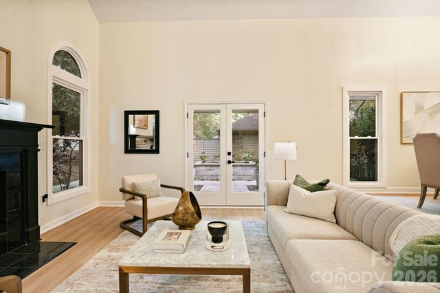 6301 Saddlebrook Court, Charlotte, NC 28226